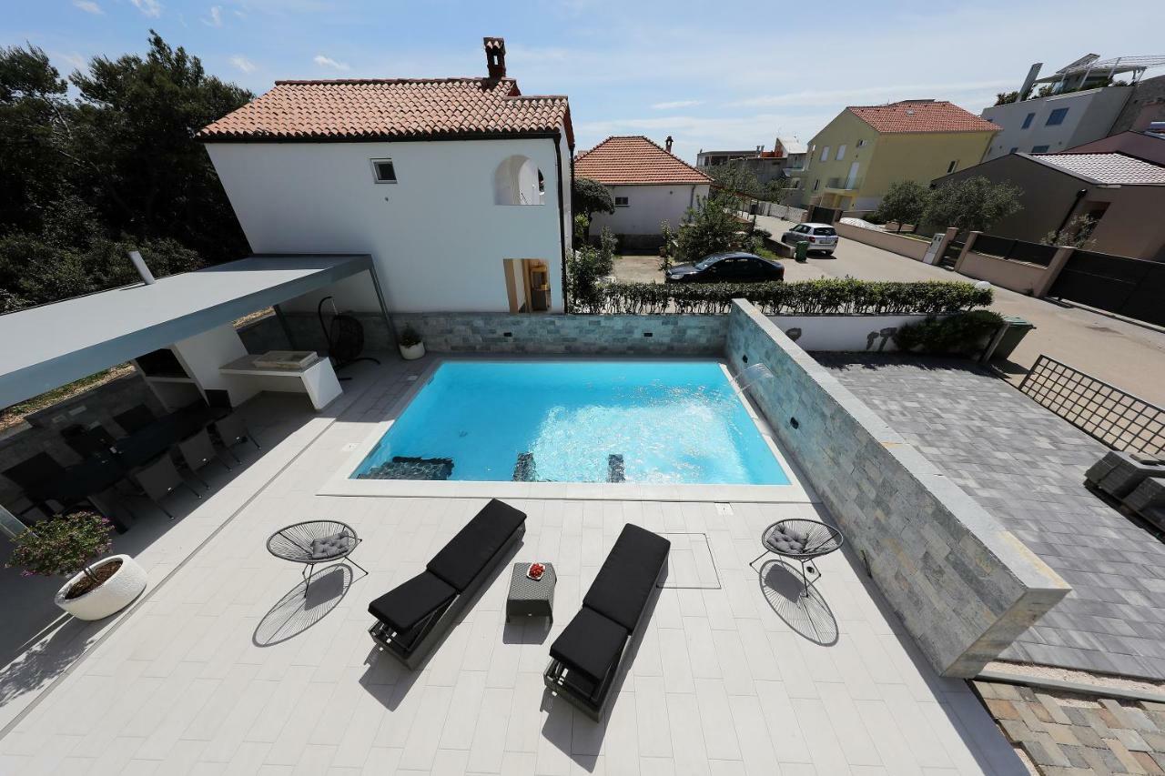 Luxury Villa Nada With Pool เพทรอซาเน ภายนอก รูปภาพ
